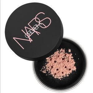 NARS Illuminating Loose Powder